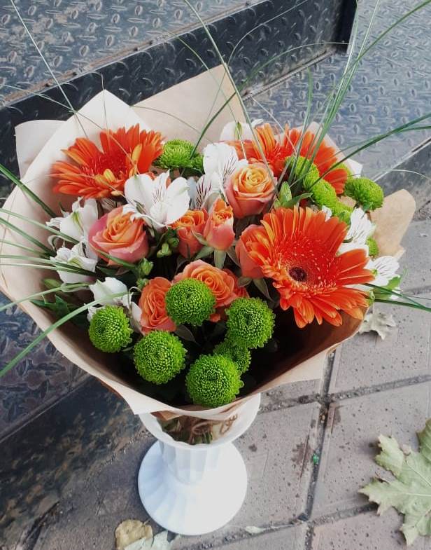 Букет цветов из: Герберы, Хризантемы, Альстромерии и Розы в Упорово