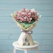 Букет цветов из:  Орхидеи и Розы в Упорово