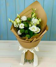 Букет цветов из:  Хризантемы и Лизиантусы #REPLACE_PRED# Упорово