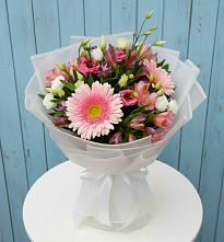 Букет цветов из:  Герберы, Альстромерии и Лизиантусы в Упорово