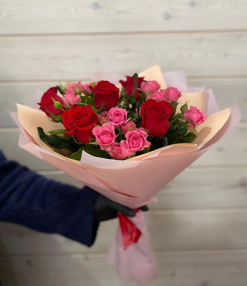 Букет цветов из: Розы в Упорово