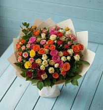 Букет Микс из разноцветных кустовых роз в Упорово