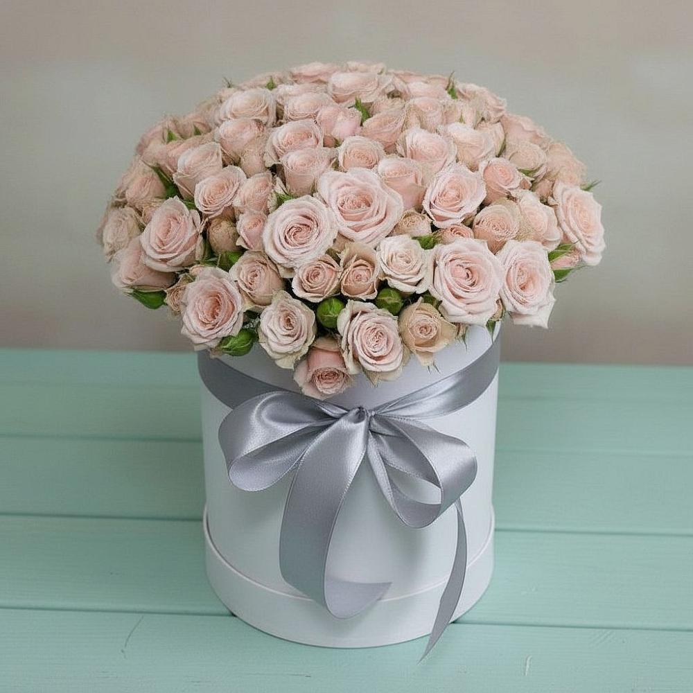 Цветочная композиция из Розы в шляпной коробке в Упорово